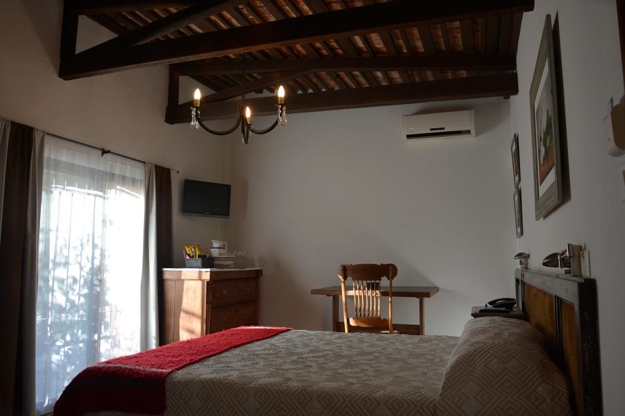 Hotel Posada La Comandancia Melo Esterno foto